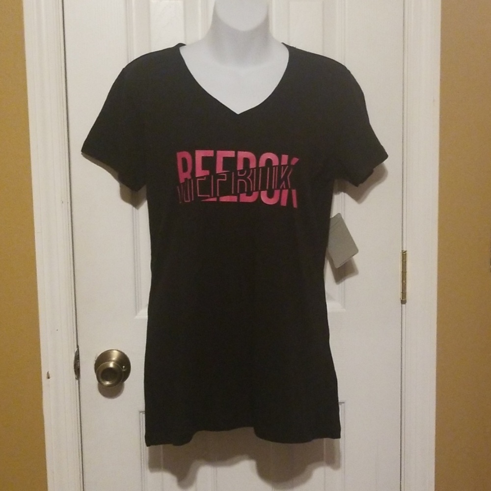 Reebok shirt size M